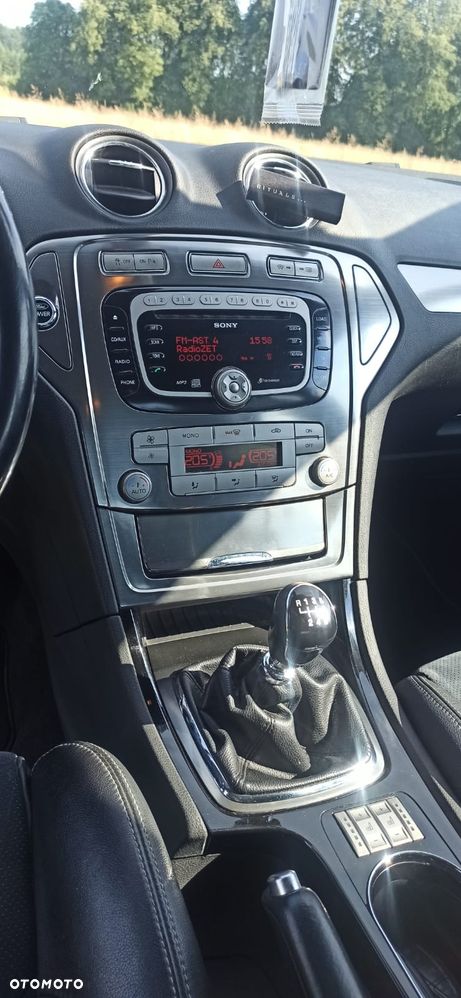 Ford Mondeo - 10