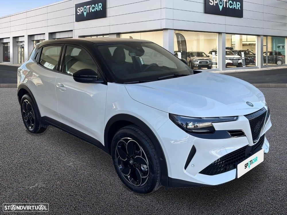 Alfa Romeo Junior 1.2 eDCT6 - 3