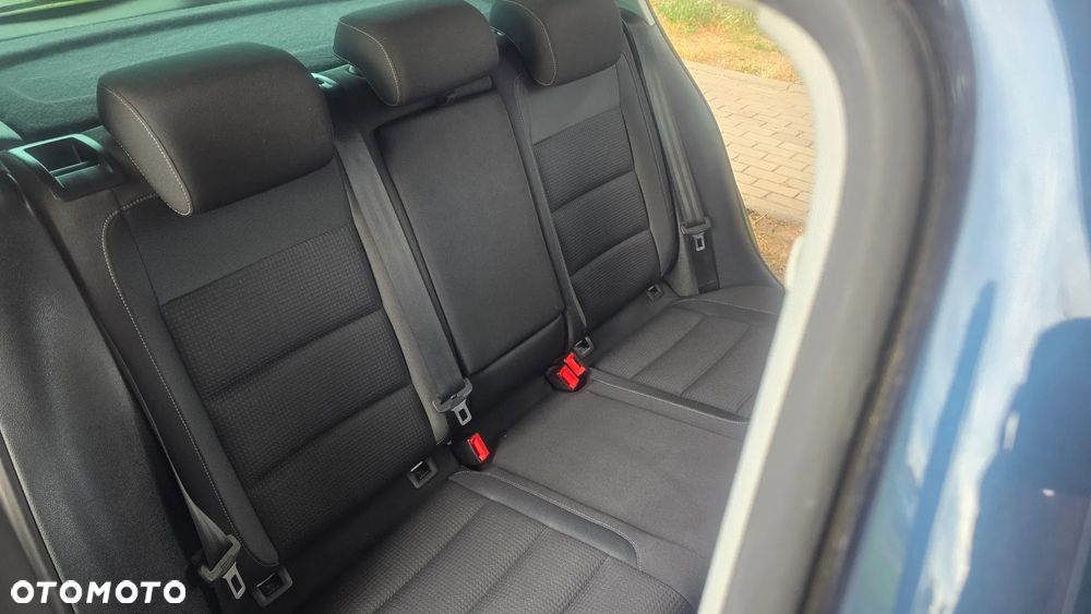 Volkswagen Golf 1.6 TDI DPF Team - 31