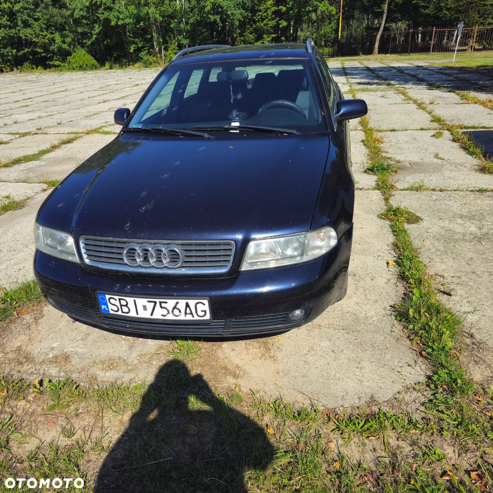 Audi A4 Avant 2.4 - 3
