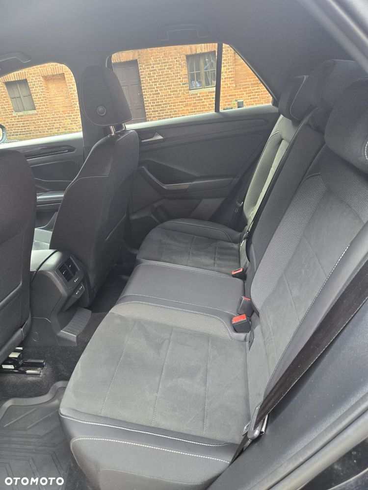 Volkswagen T-Roc - 12