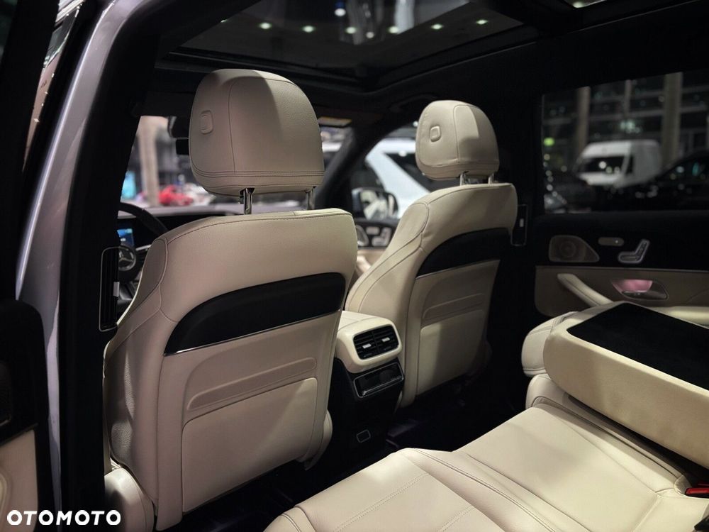 Mercedes-Benz GLS - 14