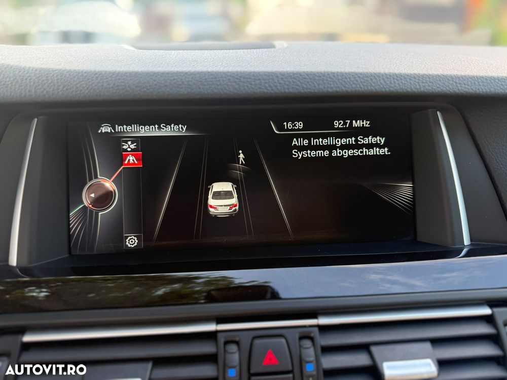 BMW Seria 5 525d xDrive Sport-Aut. Modern Line - 16