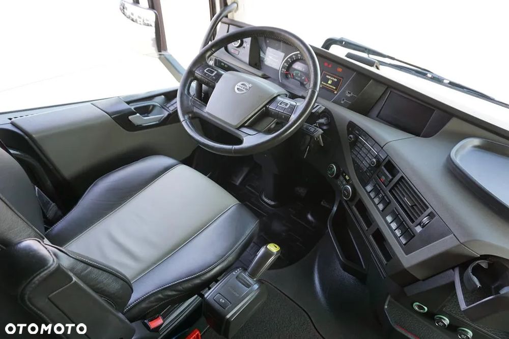 Volvo FH 16 / 650 / EURO 6 / ACC / 6 X 4 / RETARDER / HYDRAULIKA - 13