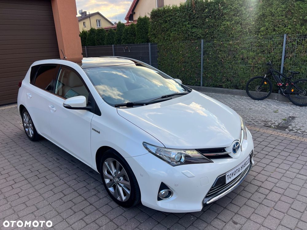 Toyota Auris 1.8 HSD Luna - 10