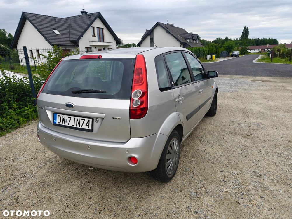 Ford Fiesta - 5