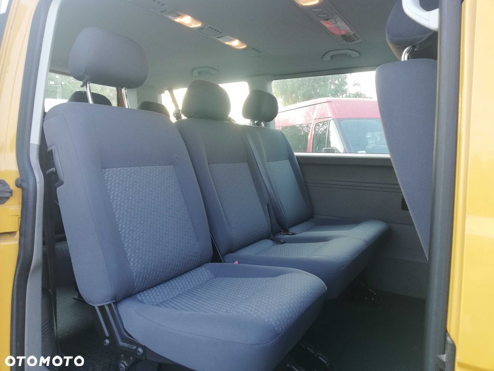 Volkswagen Caravelle - 6