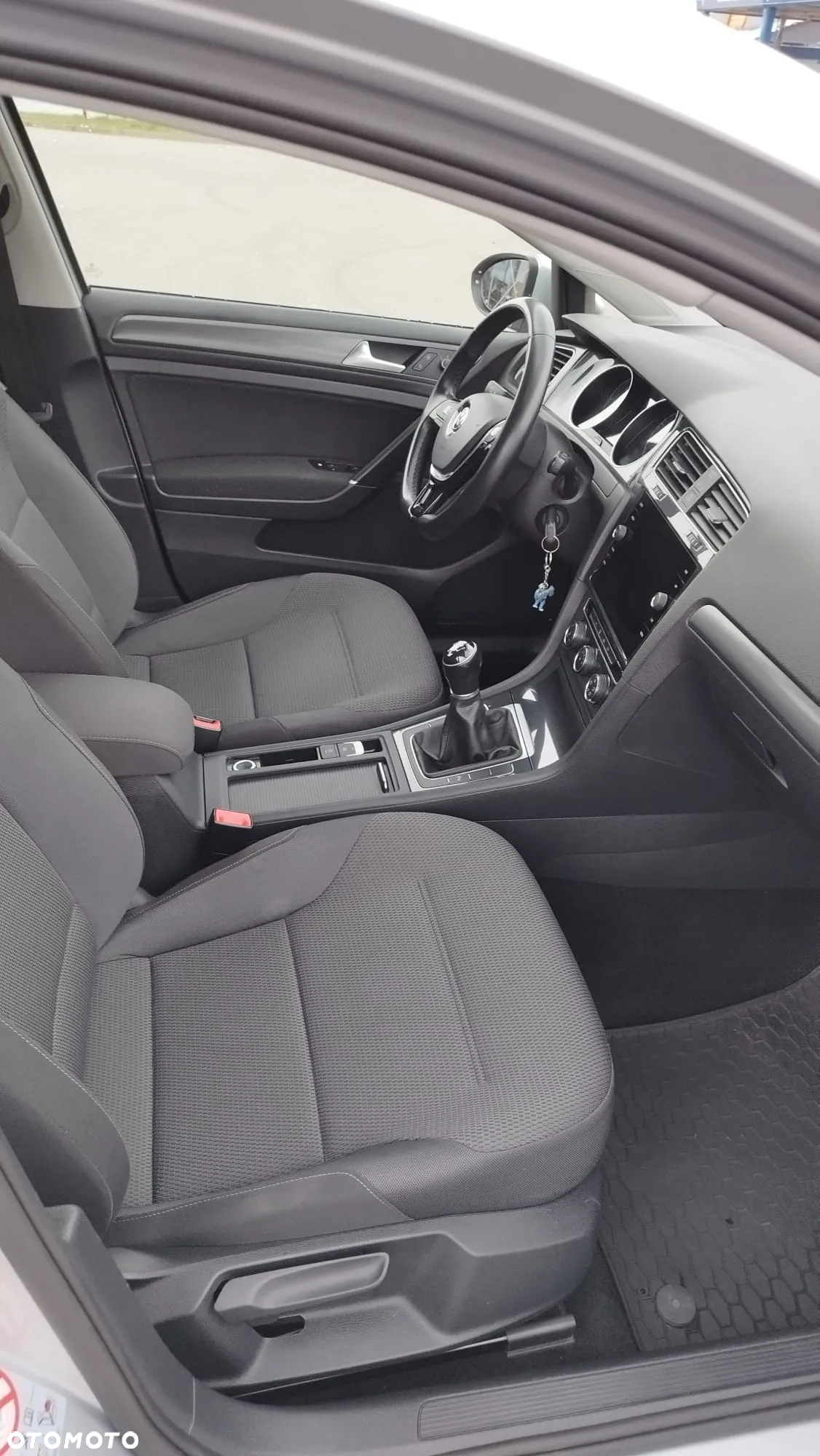 Volkswagen Golf - 19