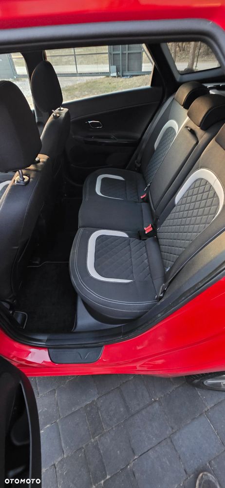 Kia Ceed 1.6 CRDi 136 ISG GT Line - 14