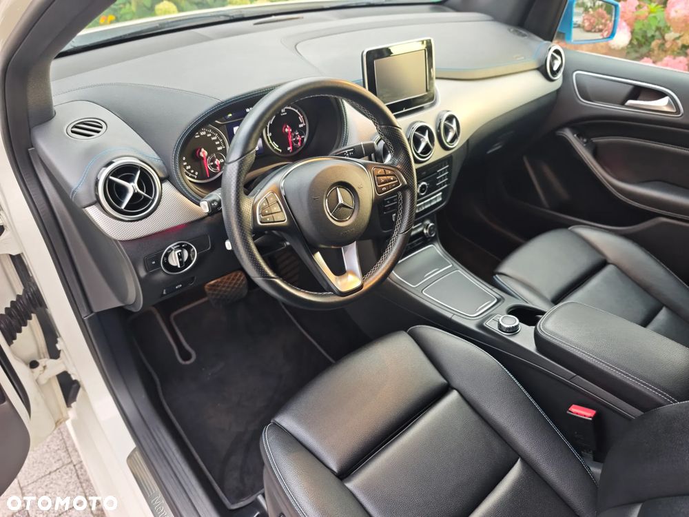 Mercedes-Benz Klasa B (Electric Drive) 250 e - 11