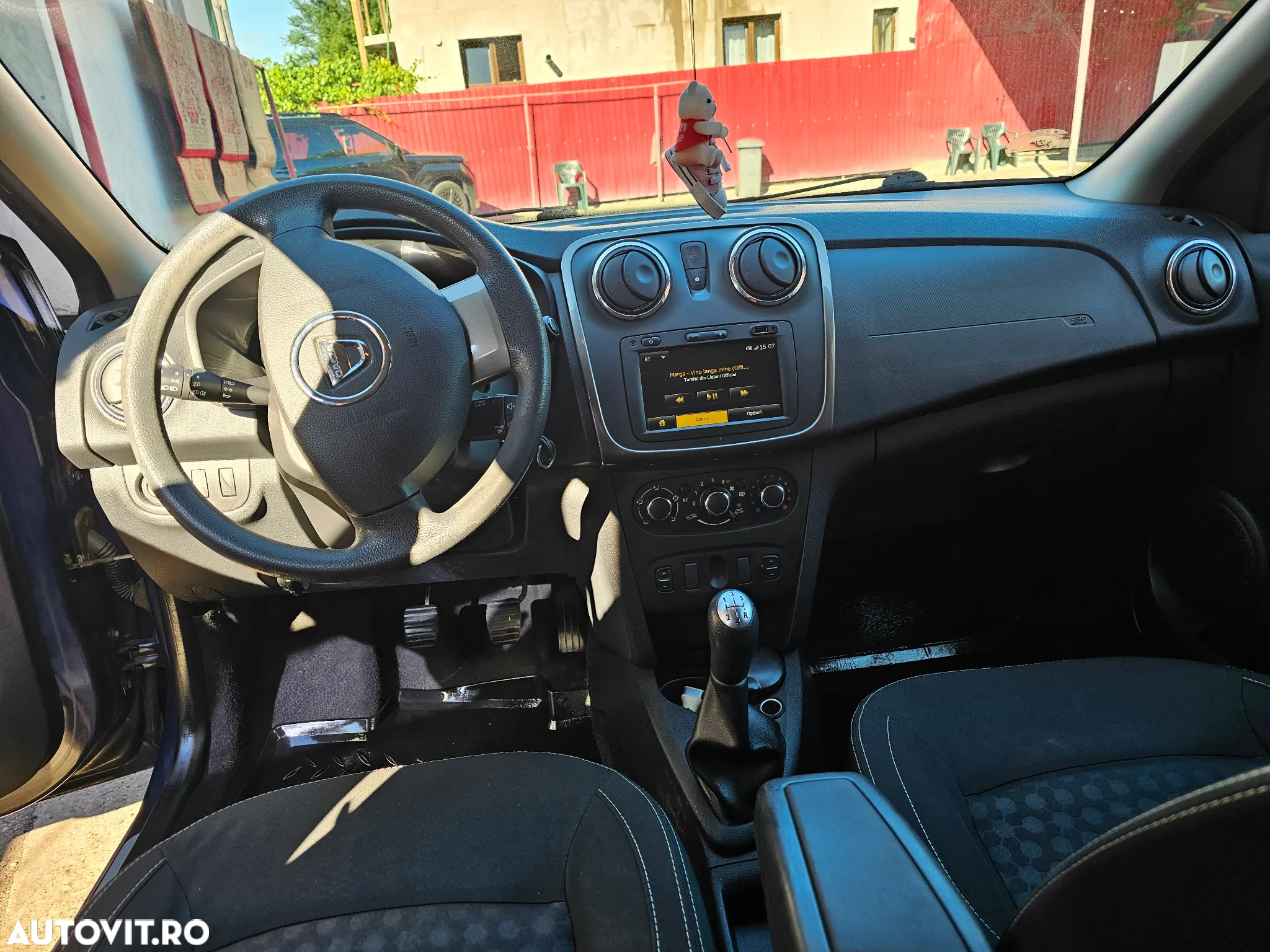 Dacia Logan 0.9 90CP Laureate - 6