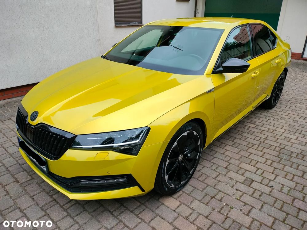 Skoda Superb 2.0 TDI SCR 4x4 Sportline DSG - 2