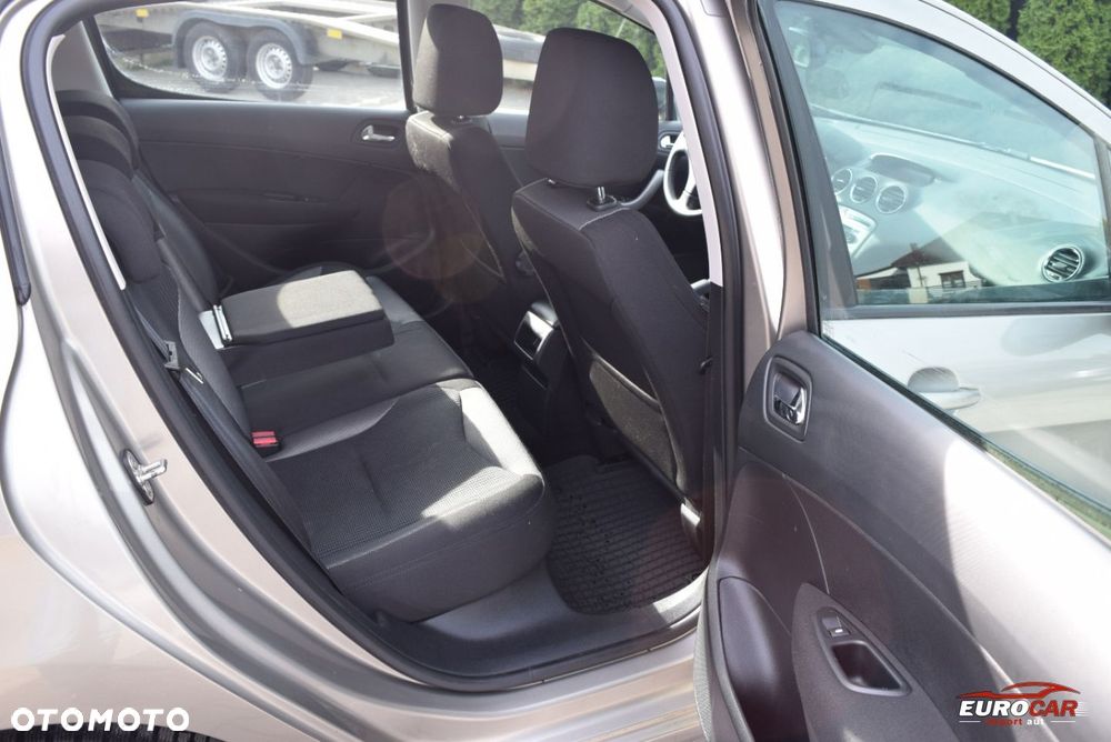 Peugeot 308 1.6 HDi Premium - 15