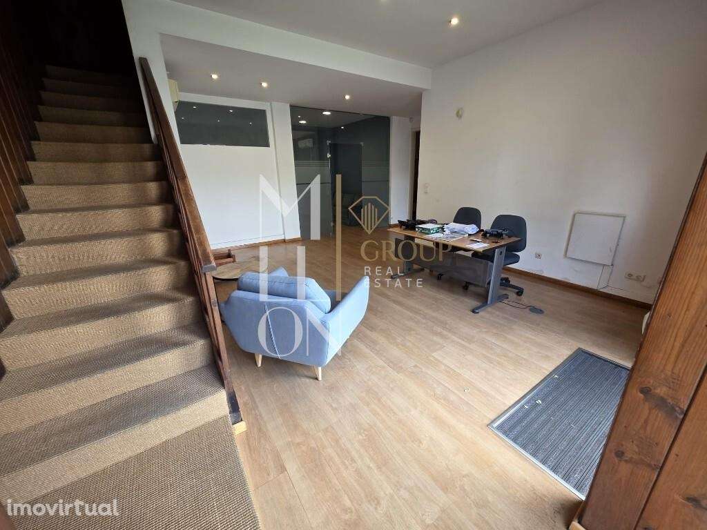 Prédio de Escritórios para Arrendamento no Coração do Funchal - Grande imagem: 4/15