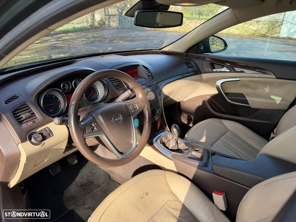 Opel Insignia Sports Tourer - 8