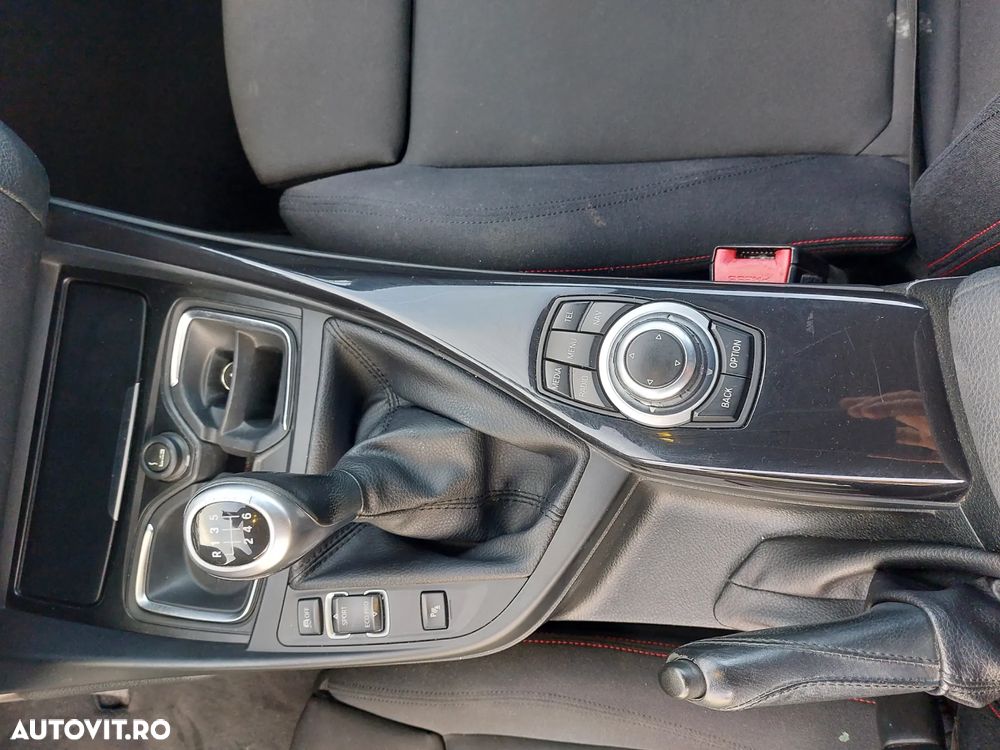 BMW Seria 1 116i Sport Line - 12