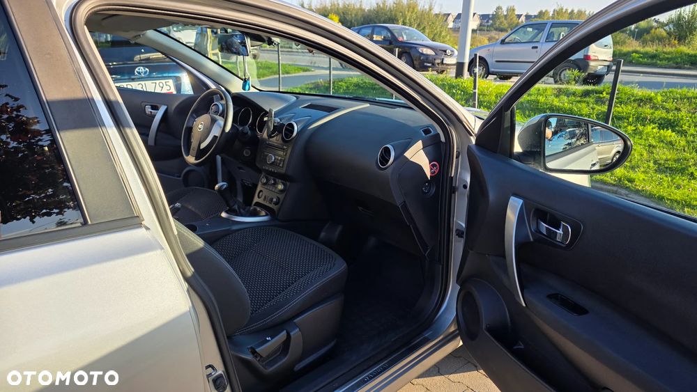 Nissan Qashqai+2 - 10