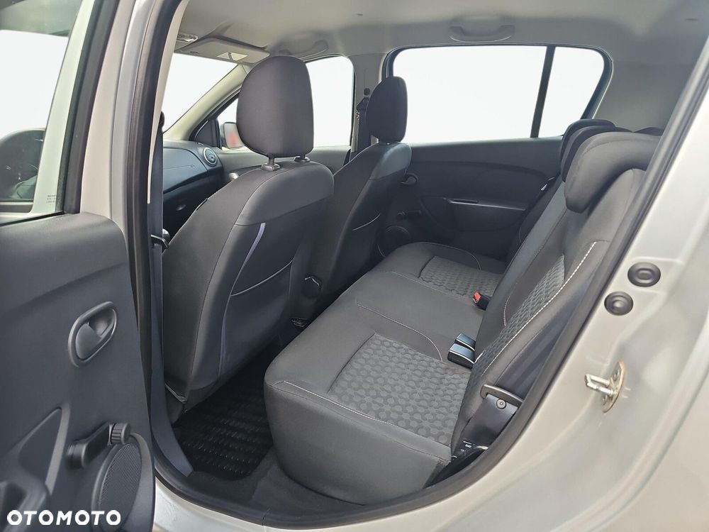 Dacia Sandero - 9