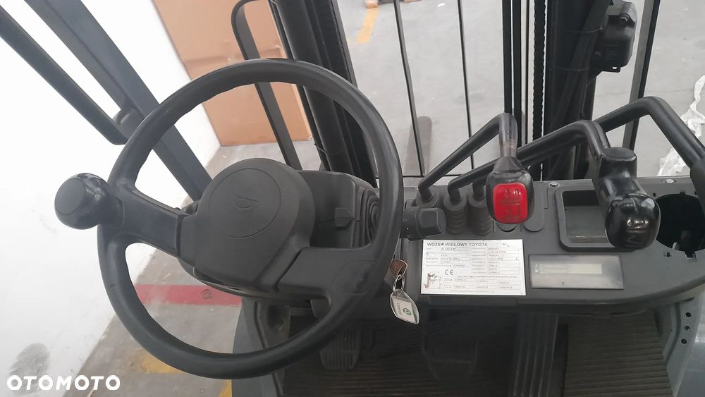 Toyota 02-8FGL15 - 6