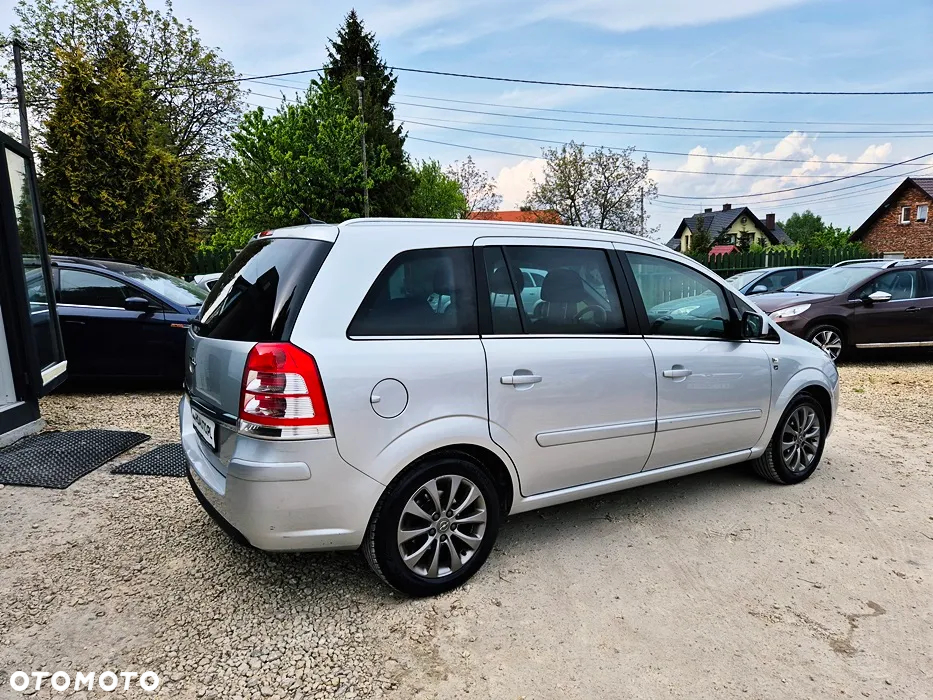 Opel Zafira 1.8 Family Plus - 12
