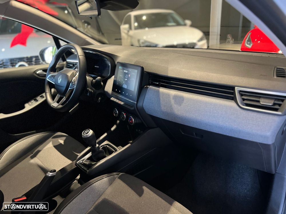 Renault Clio 1.0 TCe Evolution - 28