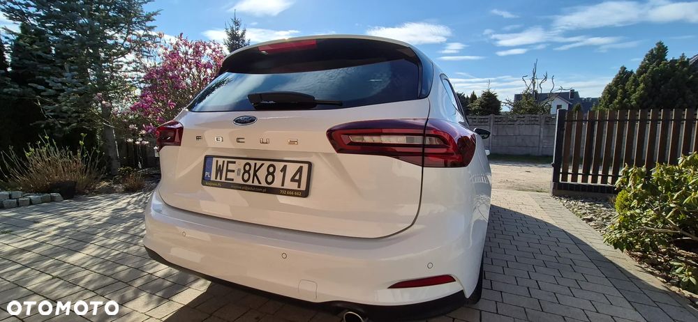 Ford Focus 1.0 EcoBoost Titanium - 11