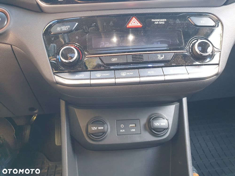 Hyundai IONIQ Electric Premium - 26