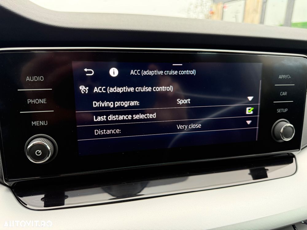 Skoda Octavia 2.0 TDI DSG Ambition - 33