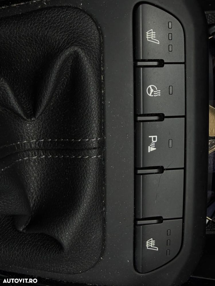 Kia Stonic 1.0 T-GDI 6MT Urban - 12