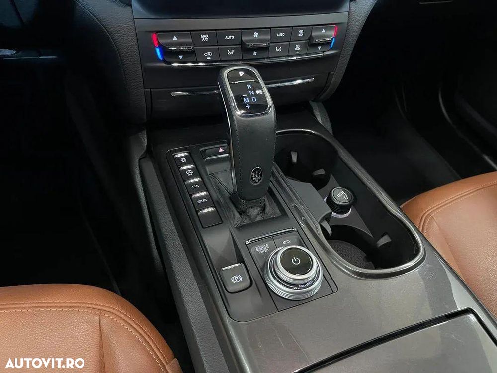 Maserati Ghibli GT Hybrid - 20