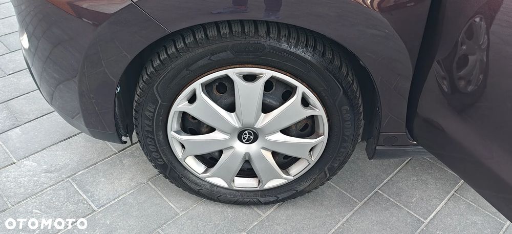 Toyota Urban Cruiser 1.4 D-4D 4x2 Town - 10