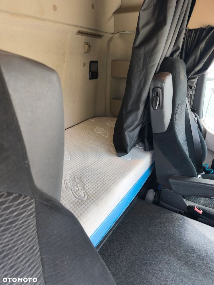 Mercedes-Benz ACTROS 18.360 kontener 18 p , winda - 12