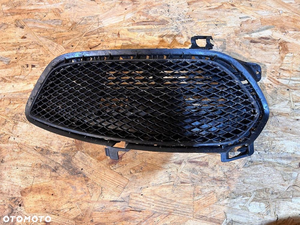 MERCEDES CLA 117 AMG KRATKA PRAWA A1178852322 - 1