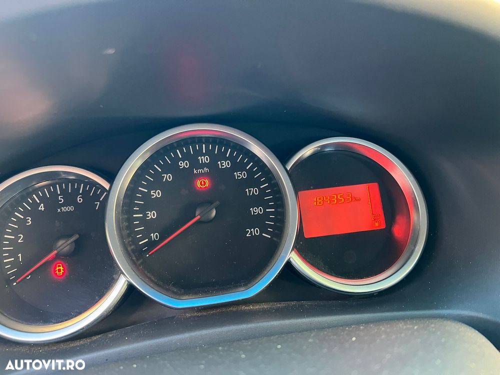 Dacia Logan 1.5 Blue dCi SL PLUS - 6