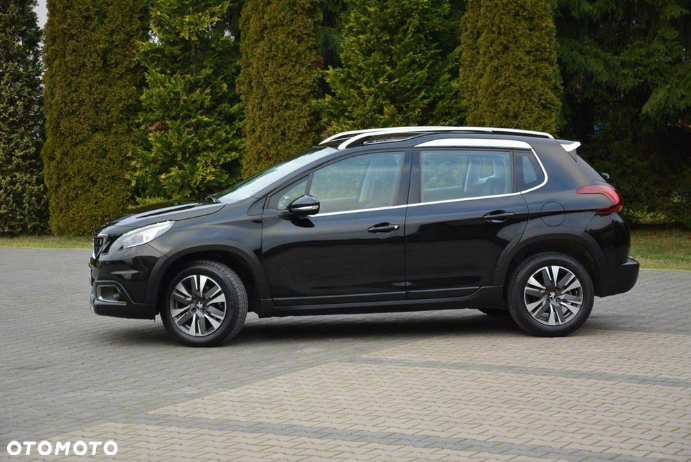 Peugeot 2008 1.2 Pure Tech GPF Allure S&S - 4