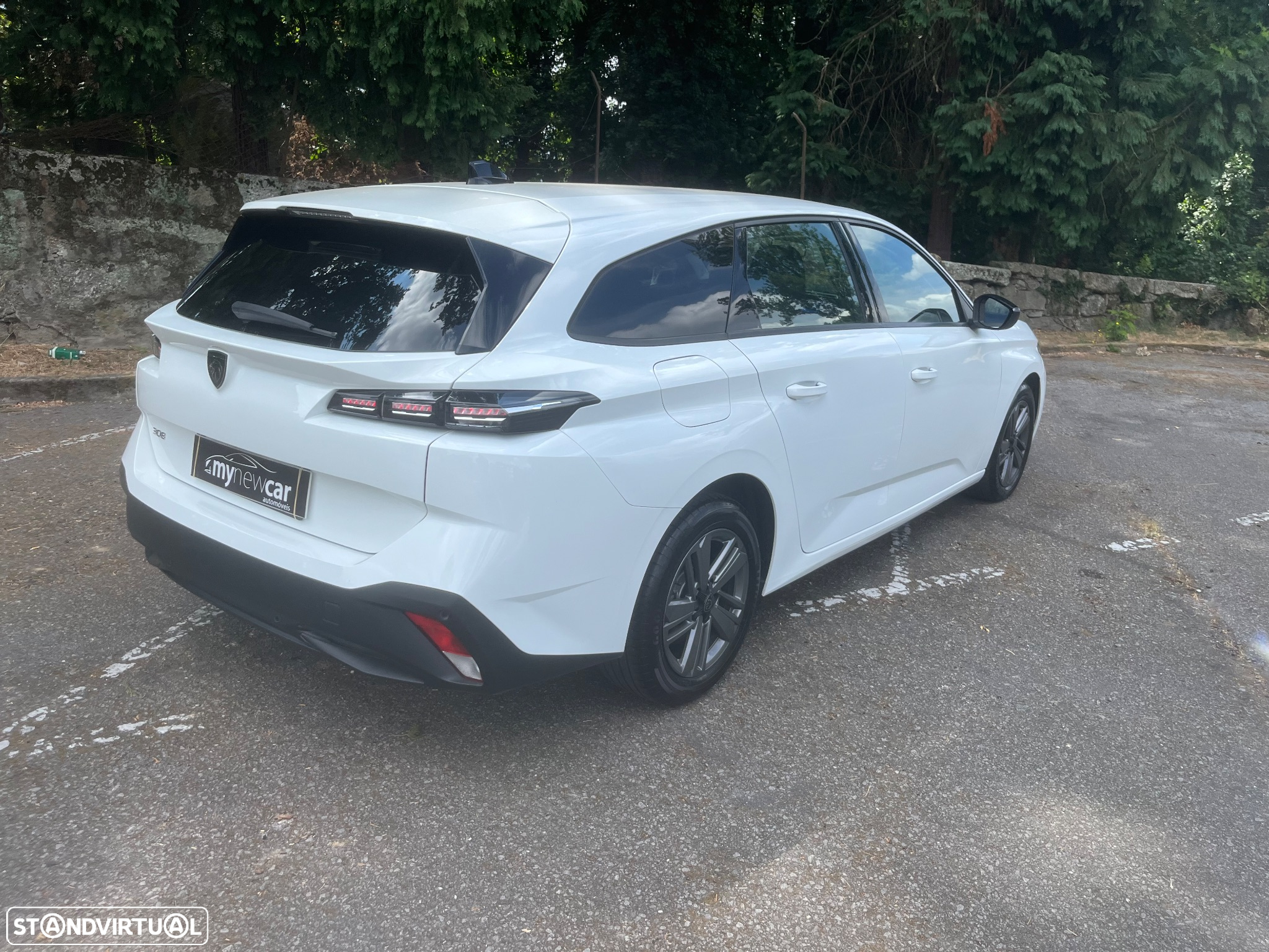 Peugeot 308 SW 1.2 PureTech Active J17 - 13