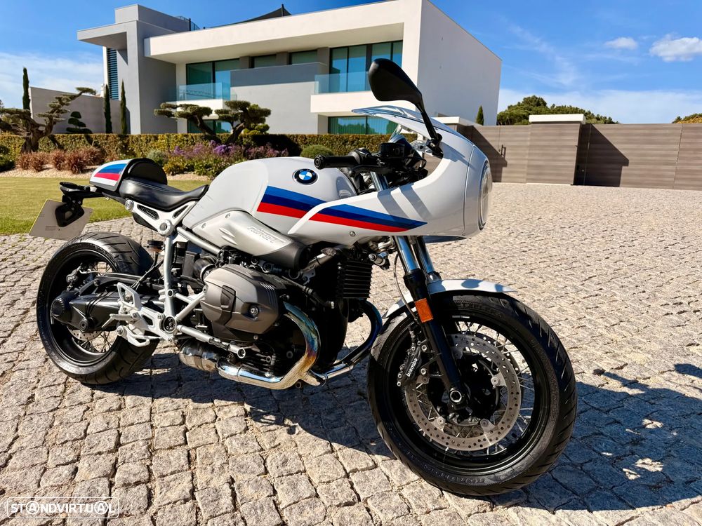 BMW R nineT Racer - 18