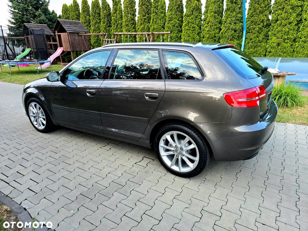 Audi A3 Sportback 2.0 TDI Ambiente - 26