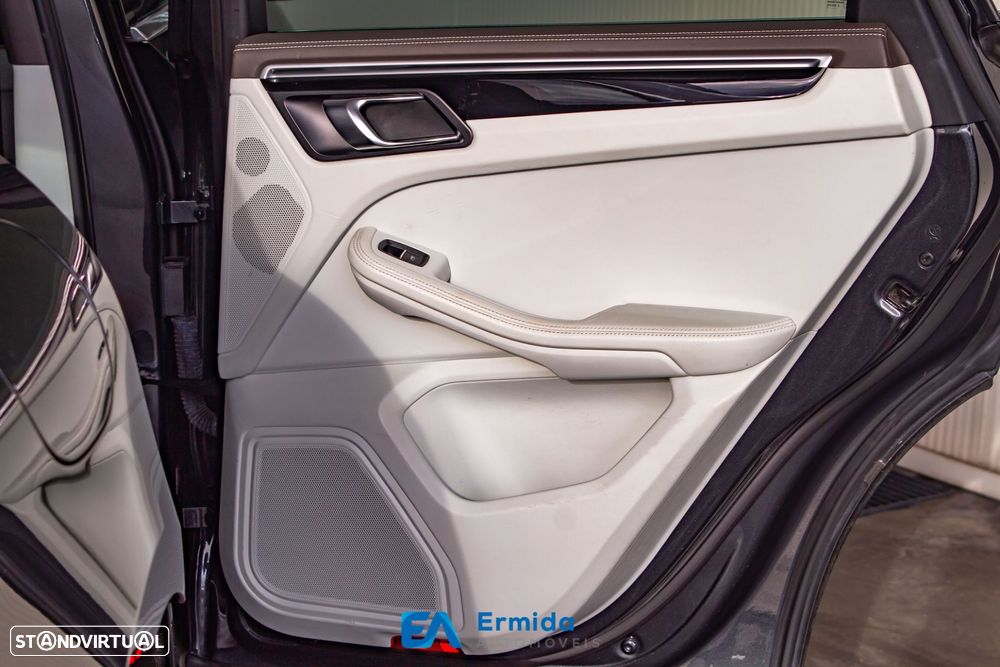 Porsche Macan S All Weather - 39