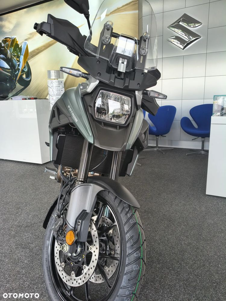 Suzuki V-STROM - 4