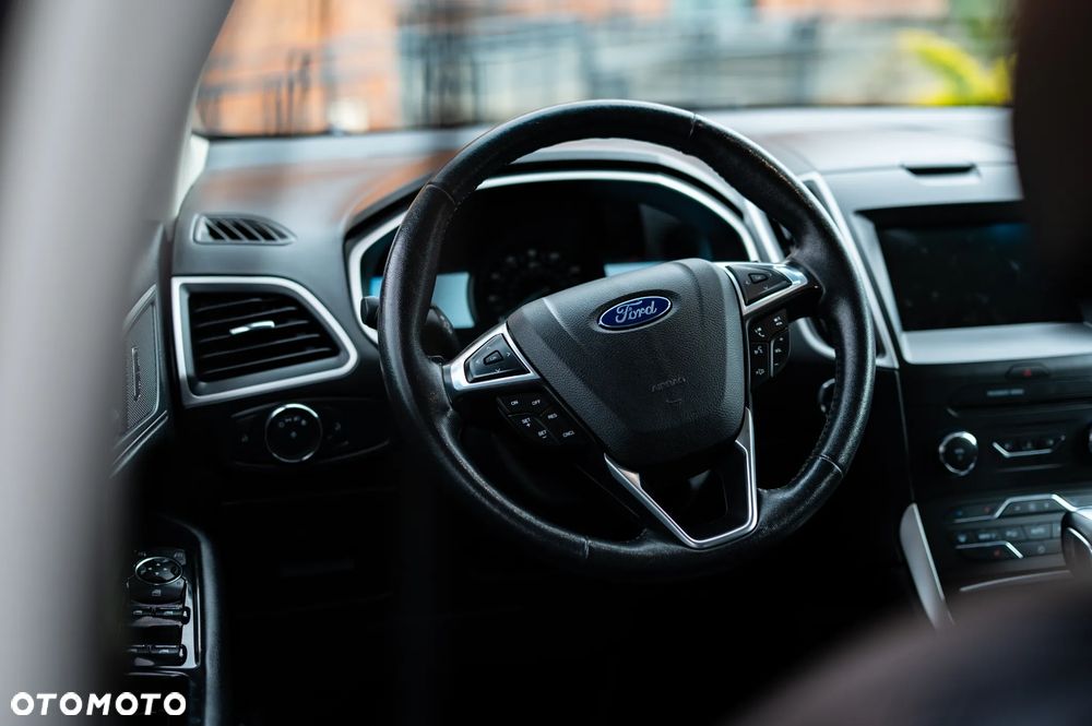 Ford Edge - 28