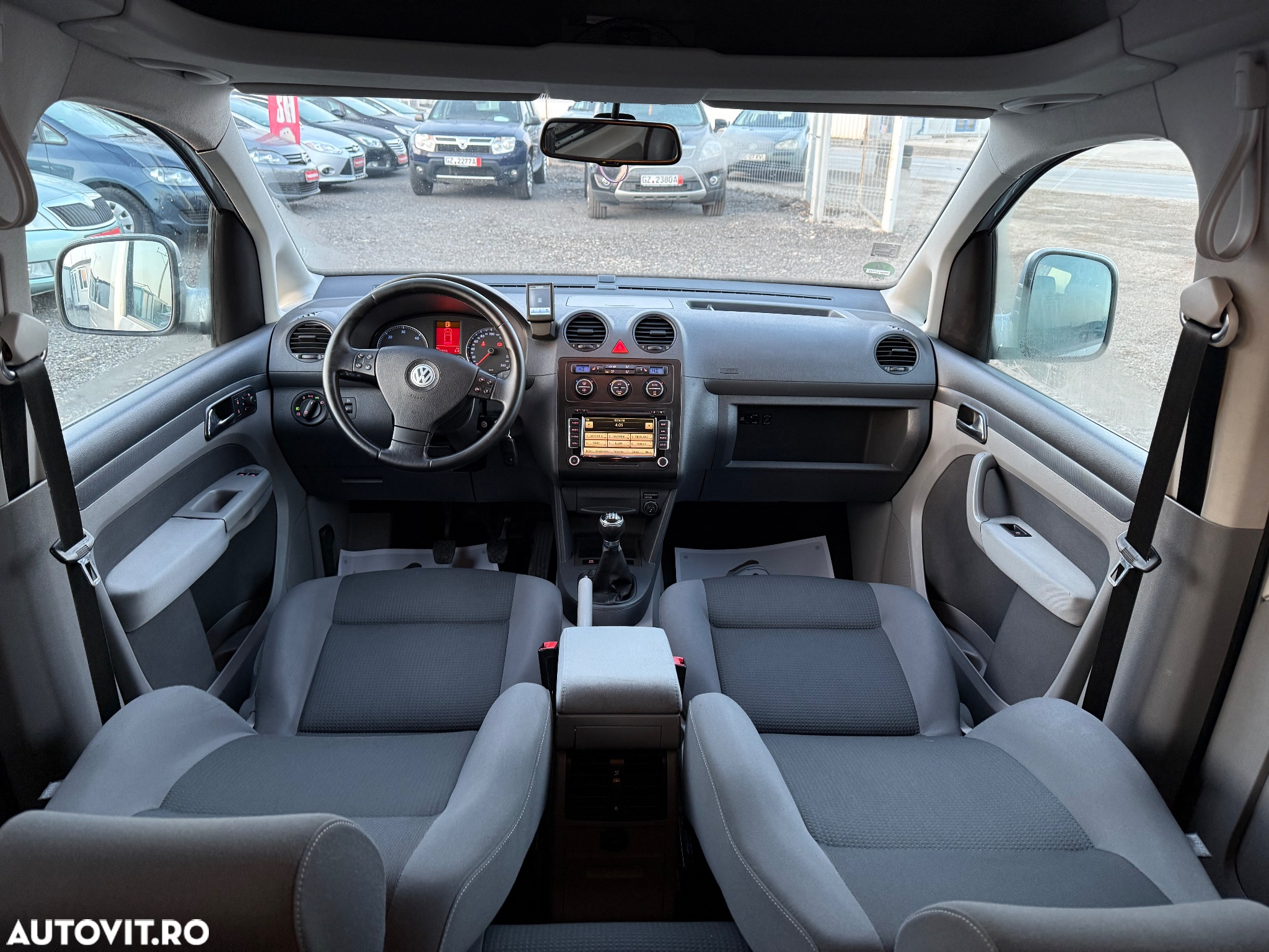Volkswagen Caddy 2.0 TDI Maxi Gewinner (7-Si.) - 8