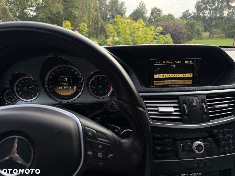 Mercedes-Benz Klasa E 220 CDI BlueEff Avantgarde - 37