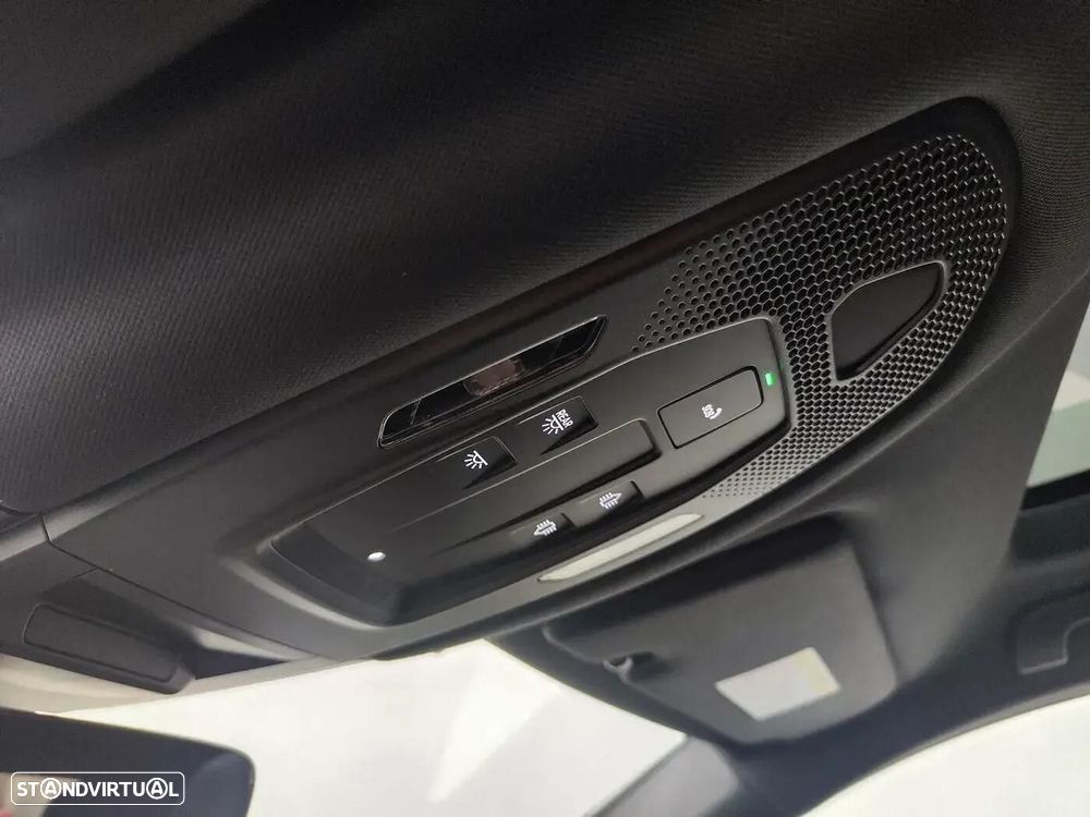 Porsche Cayenne Coupé E-Hybrid - 35