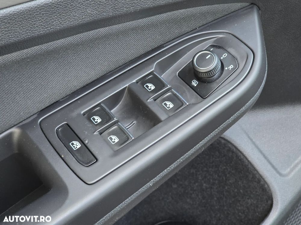 Volkswagen Golf - 19