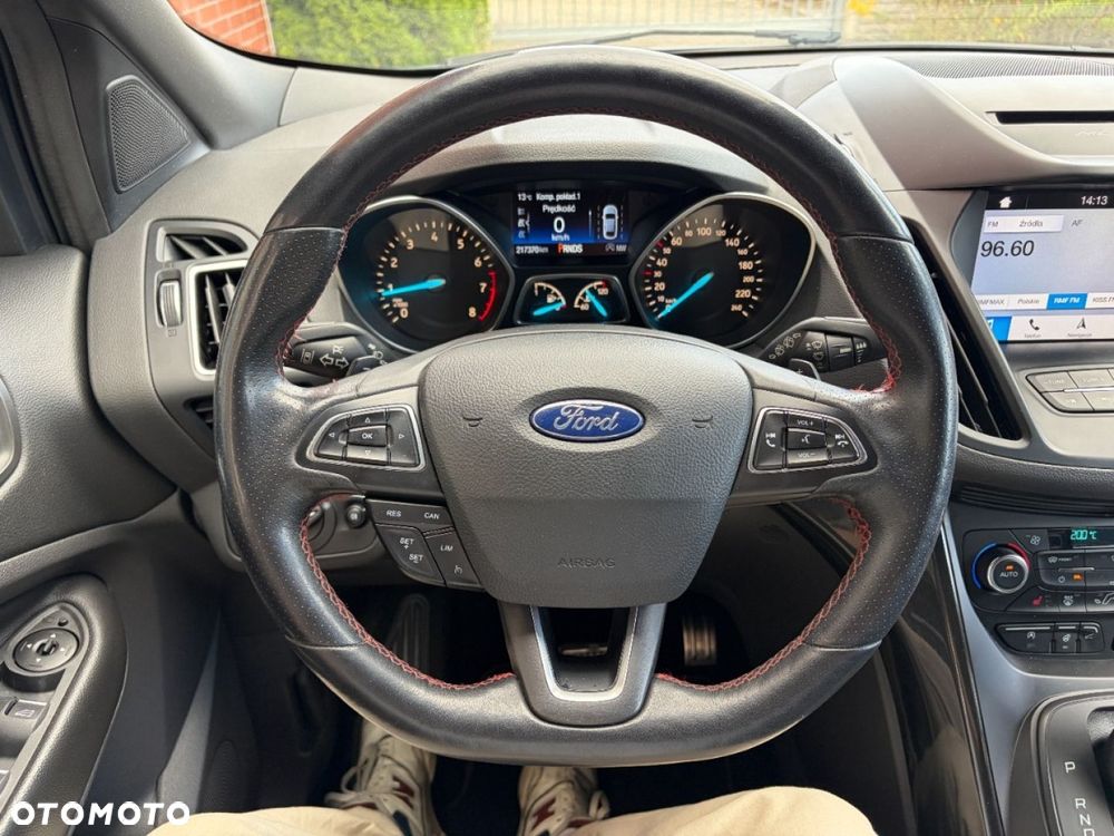 Ford Kuga 1.5 EcoBoost 4x4 ST-Line - 10