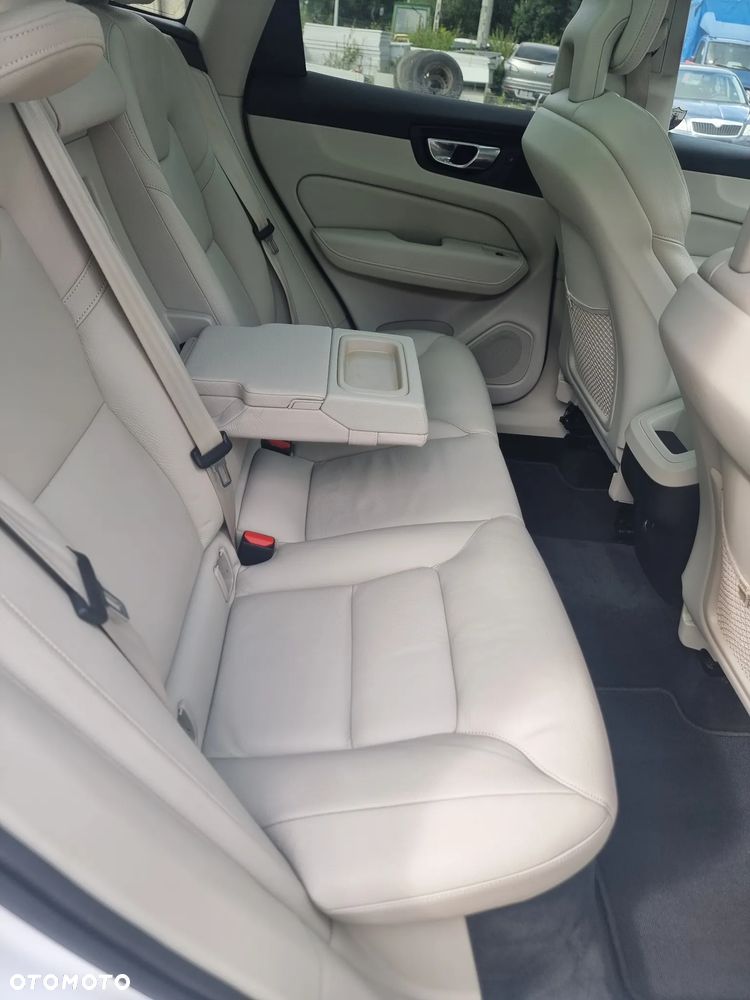 Volvo XC 60 T5 Geartronic Inscription - 18