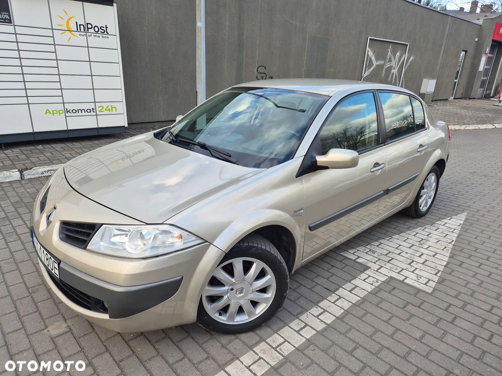 Renault Megane 1.6 16V Luxe Privilege - 1