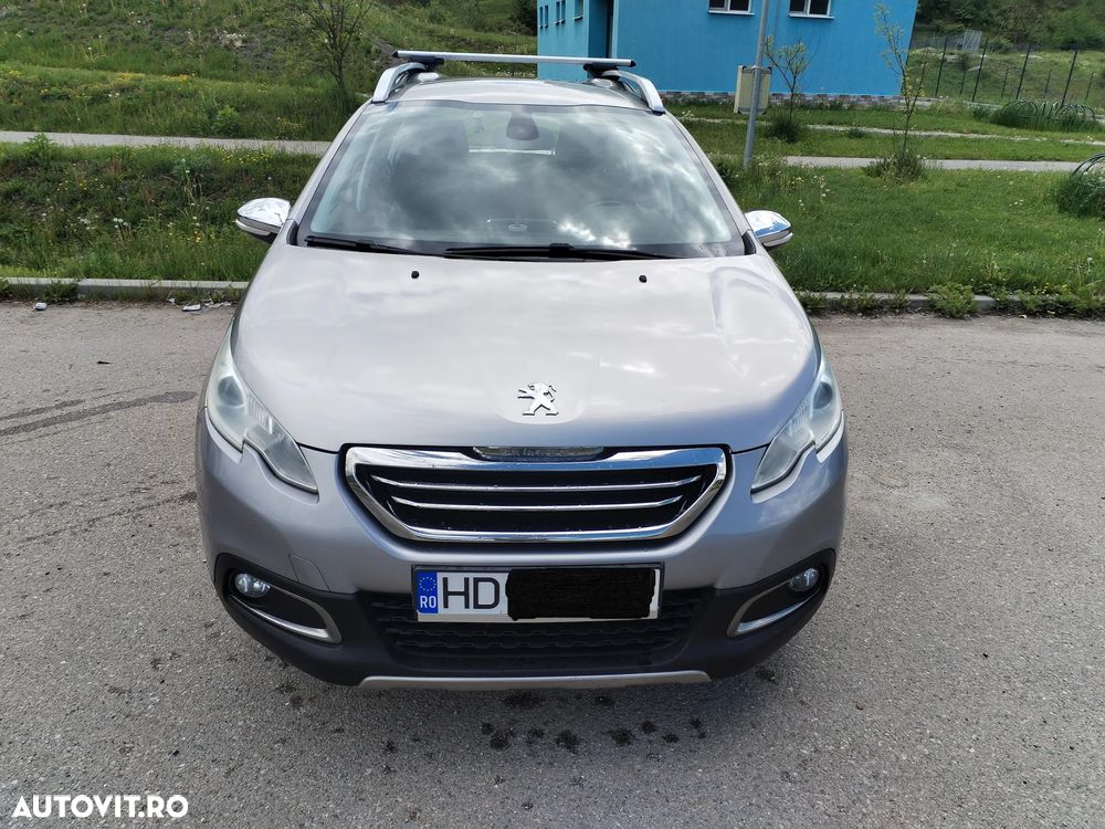 Peugeot 2008 1.2 PureTech Turbo S&S Allure - 5