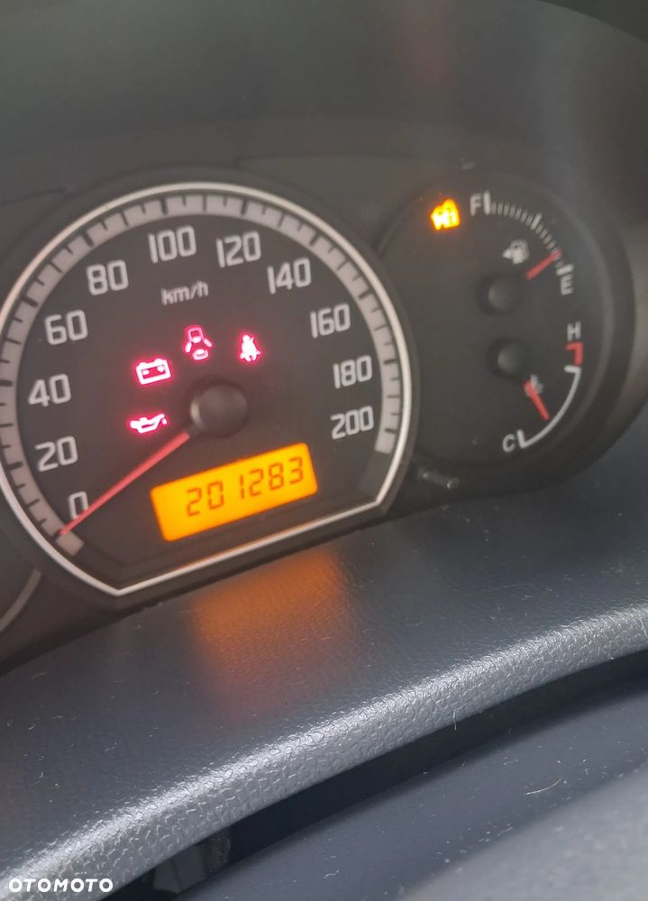 Suzuki Swift - 16